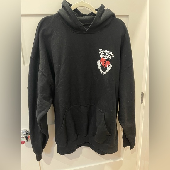 Damaged goods 💔 - Picture 2 of 3